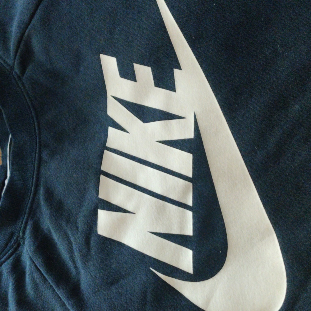 Nike unisex sweatshirt
